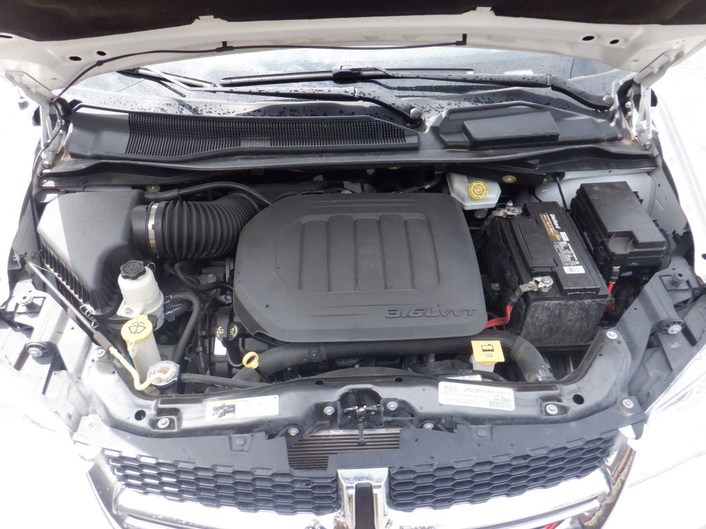 Photo 16 of this DODGE GRAND CARAVAN