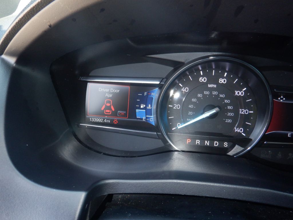 Photo 9 of this FORD EXPLORER