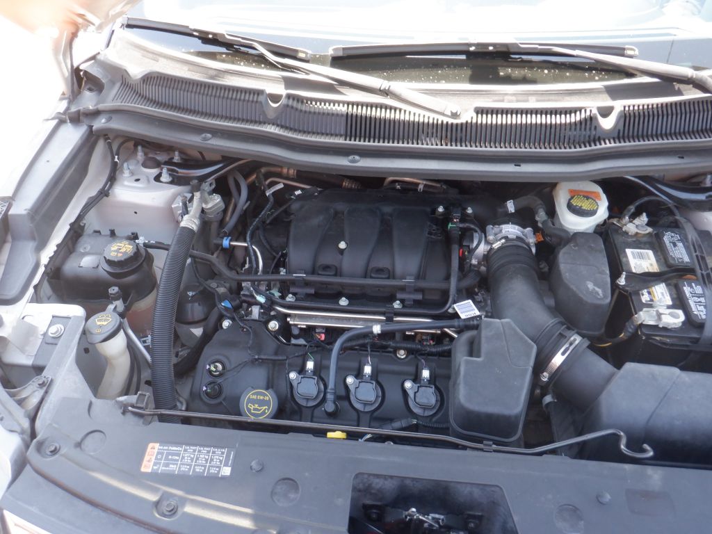 Photo 16 of this FORD EXPLORER