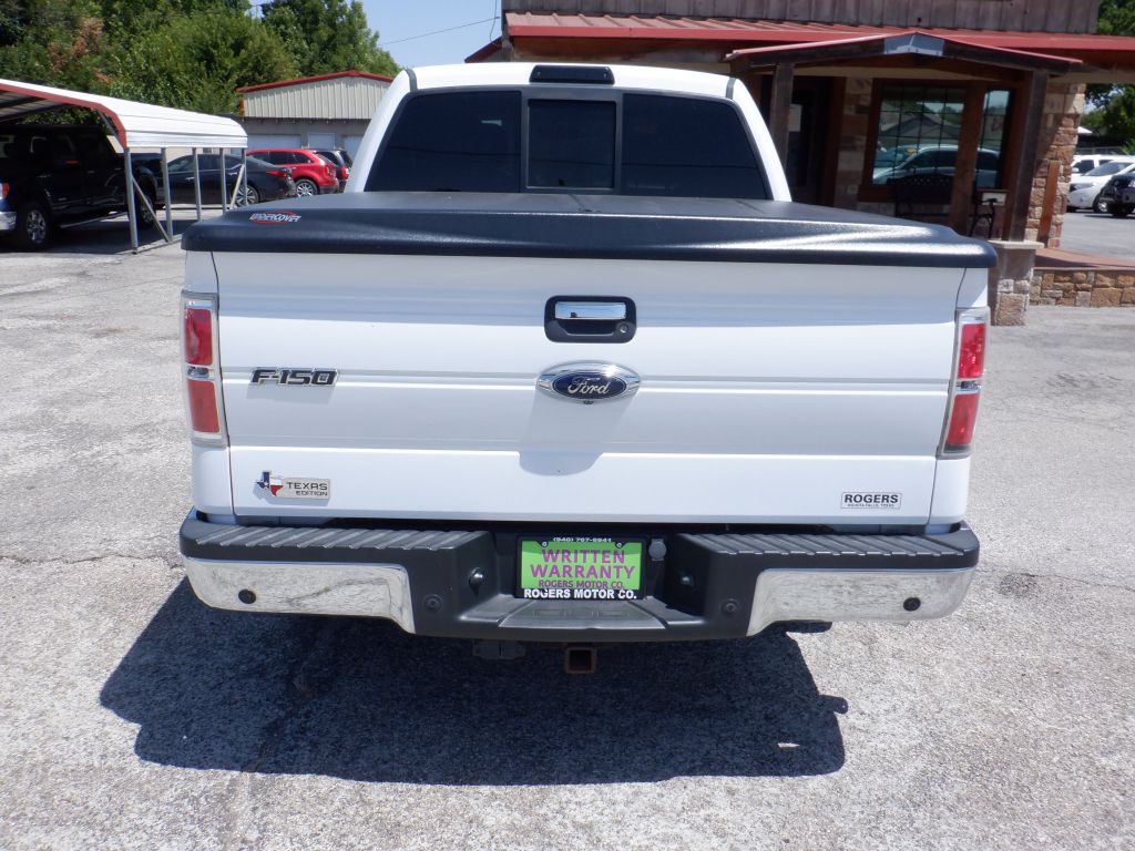 Photo 4 of this FORD F150