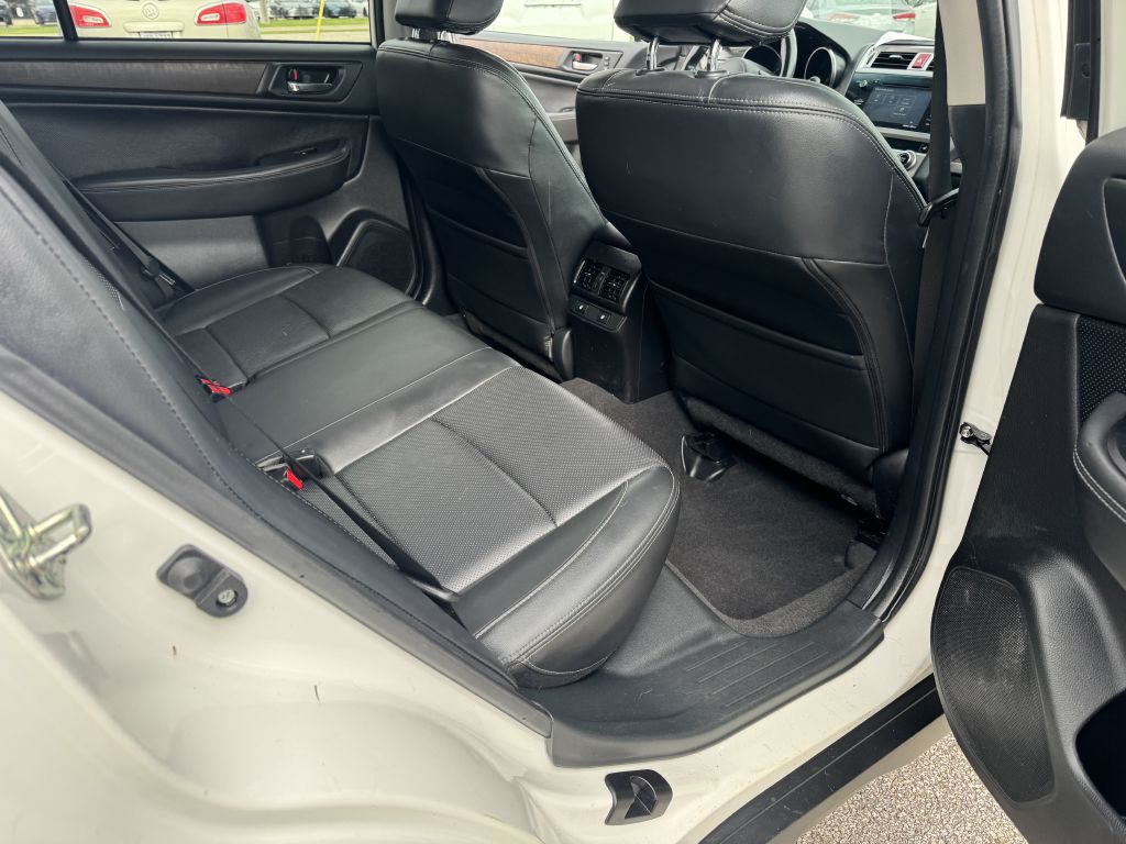 2015 Subaru Outback #9