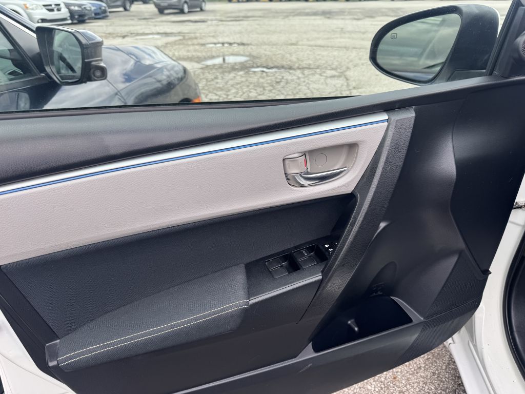 2016 Toyota Corolla #11