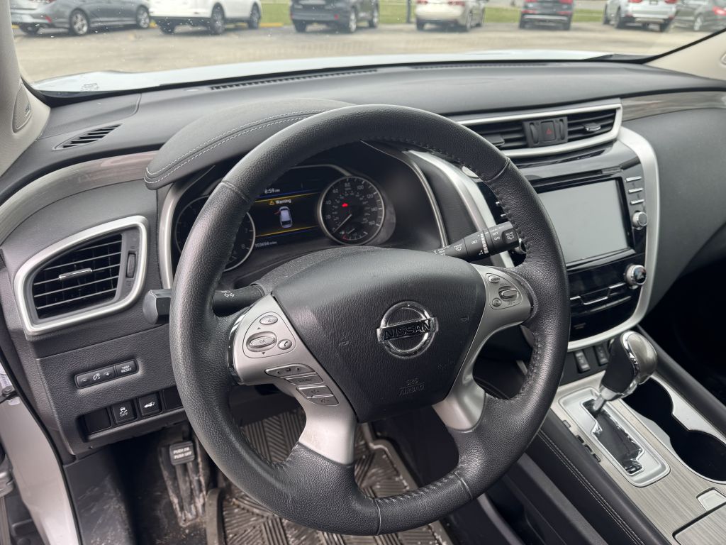 2017 Nissan Murano #9