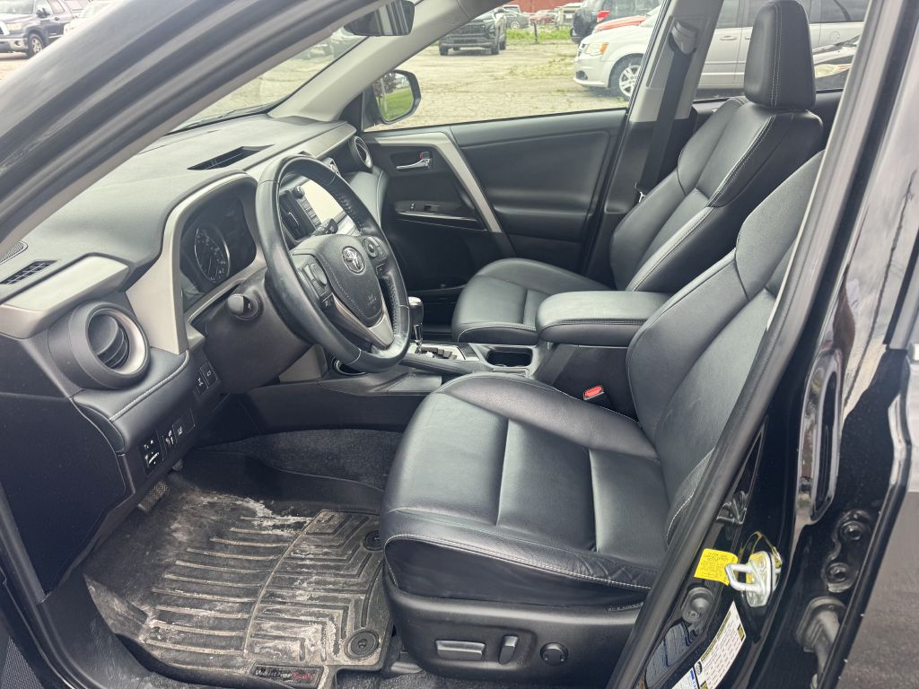 2018 Toyota RAV4 #12