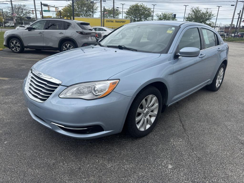 2013 Chrysler 200 #3
