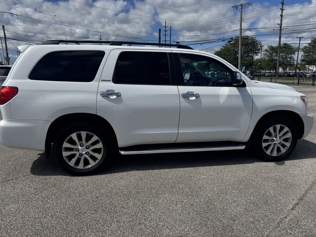 Photo 7 of this TOYOTA SEQUOIA