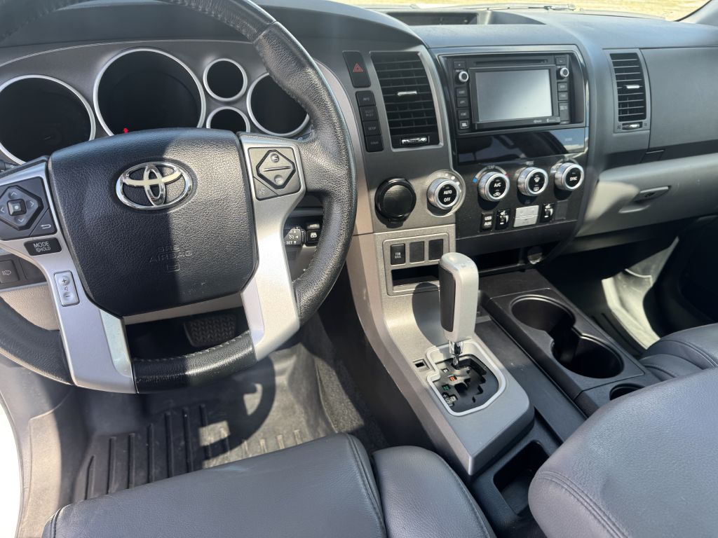 Photo 10 of this TOYOTA SEQUOIA