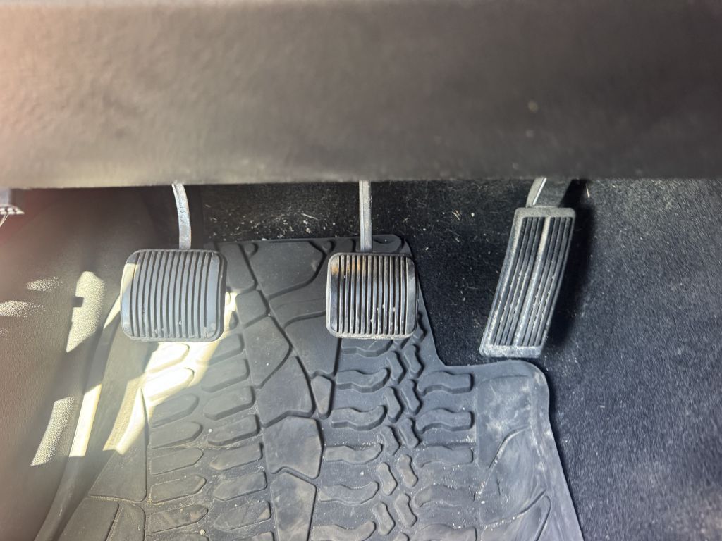 Photo 13 of this JEEP WRANGLER