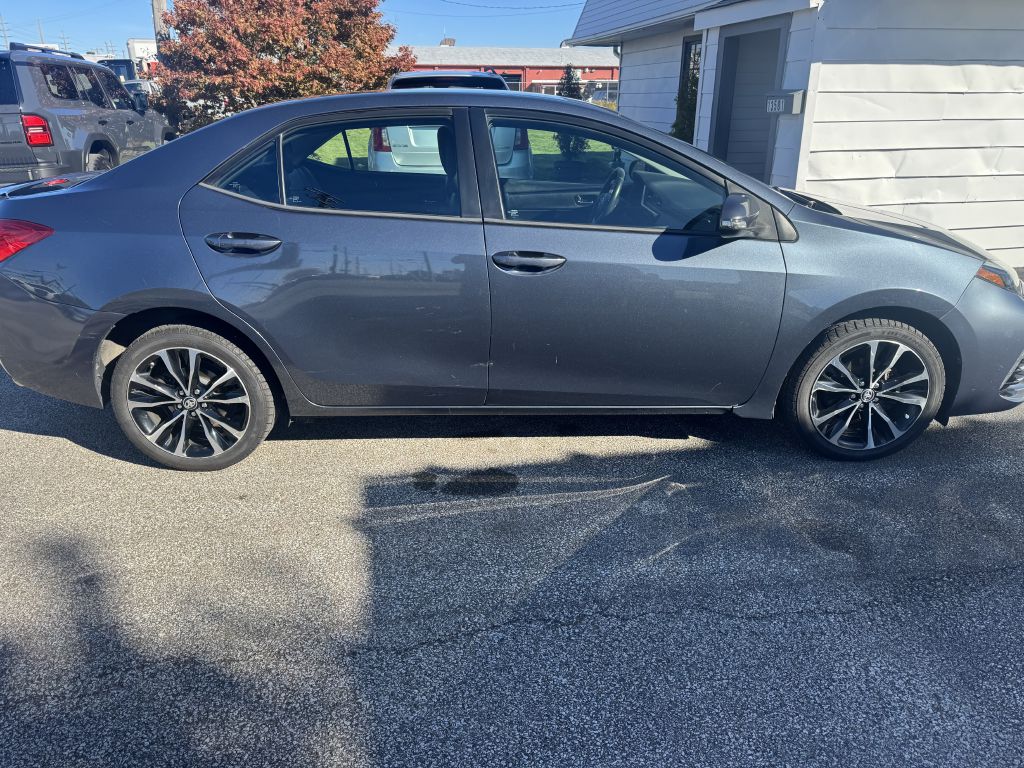 Photo 4 of this TOYOTA COROLLA
