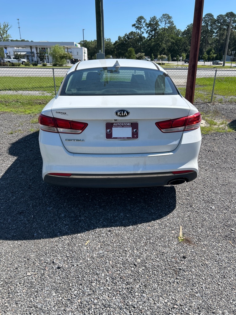 2016 Kia Optima LX AT's photo