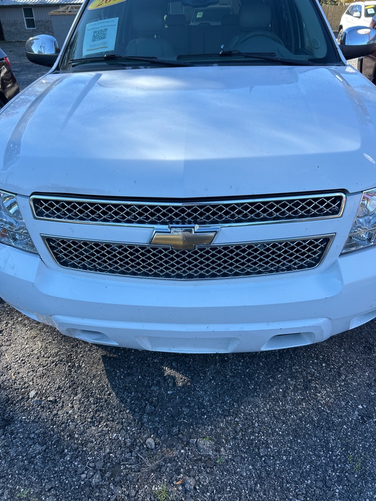 2011 Chevrolet Suburban LTZ's photo