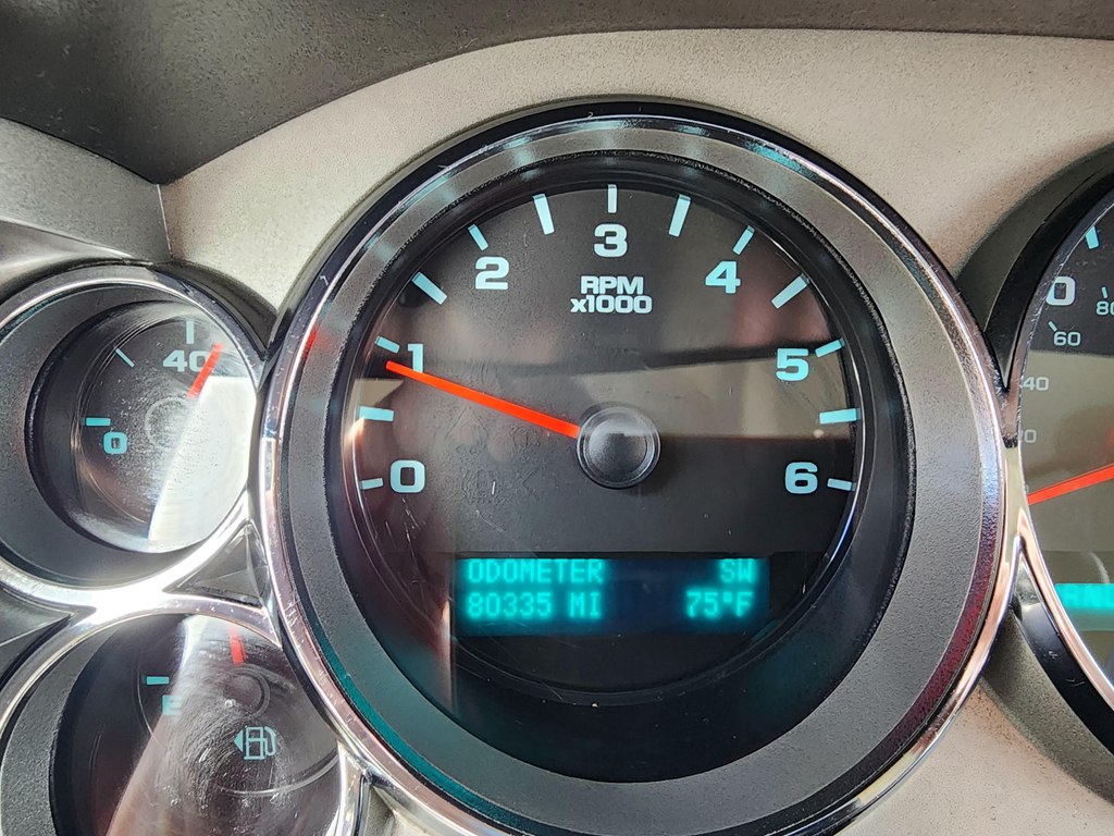 Photo 6 of this CHEVROLET SILVERADO 2500