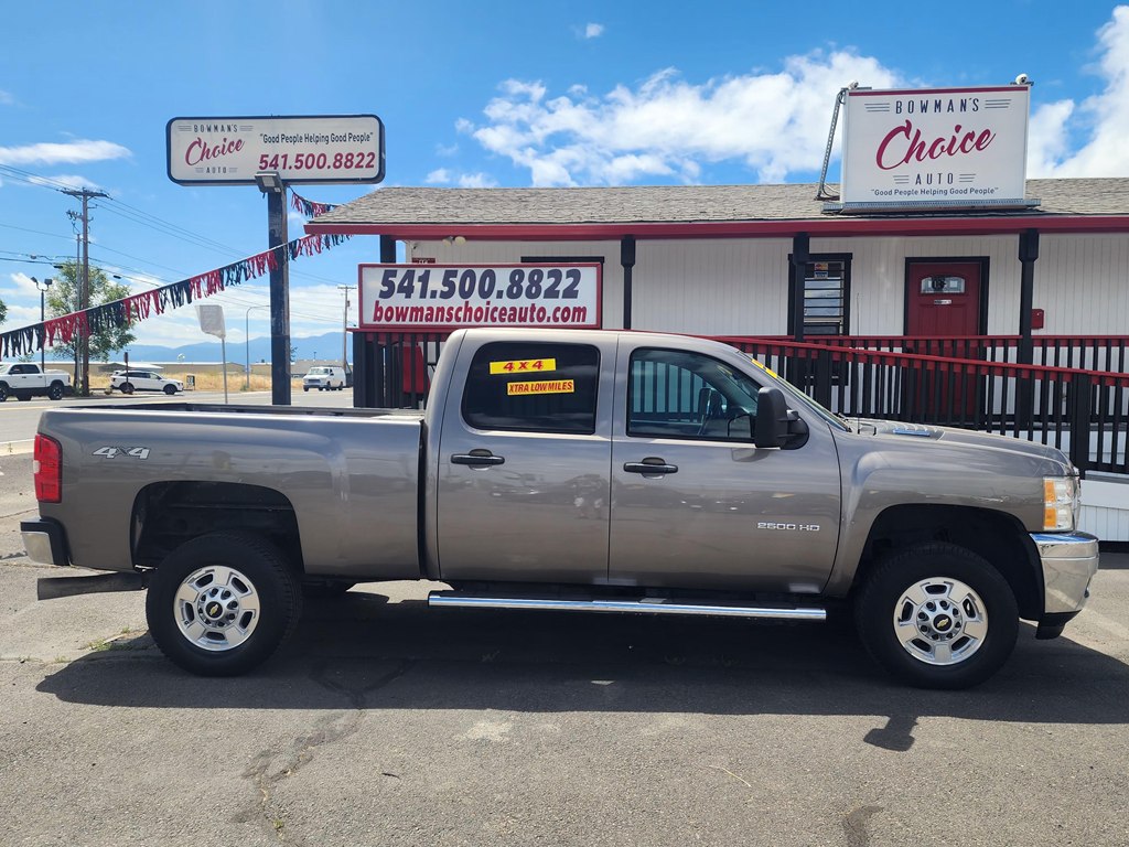 Photo 2 of this CHEVROLET SILVERADO 2500