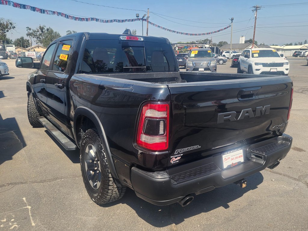 Photo 3 of this RAM 1500