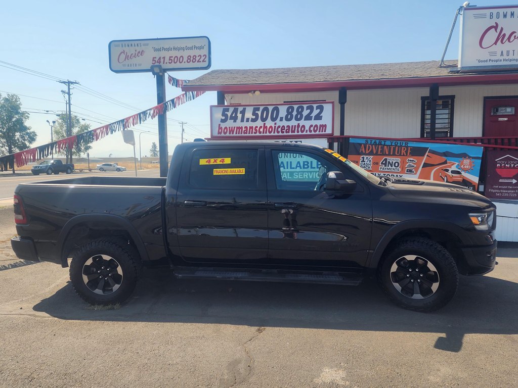 Photo 2 of this RAM 1500