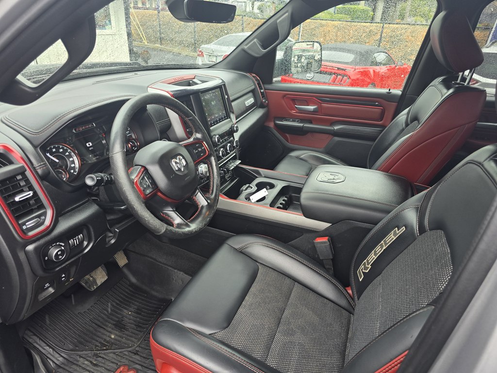 Photo 4 of this RAM 1500