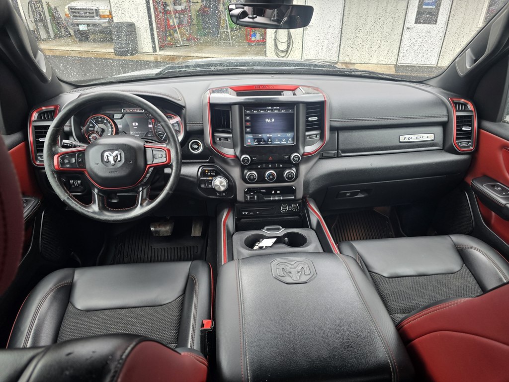 Photo 5 of this RAM 1500