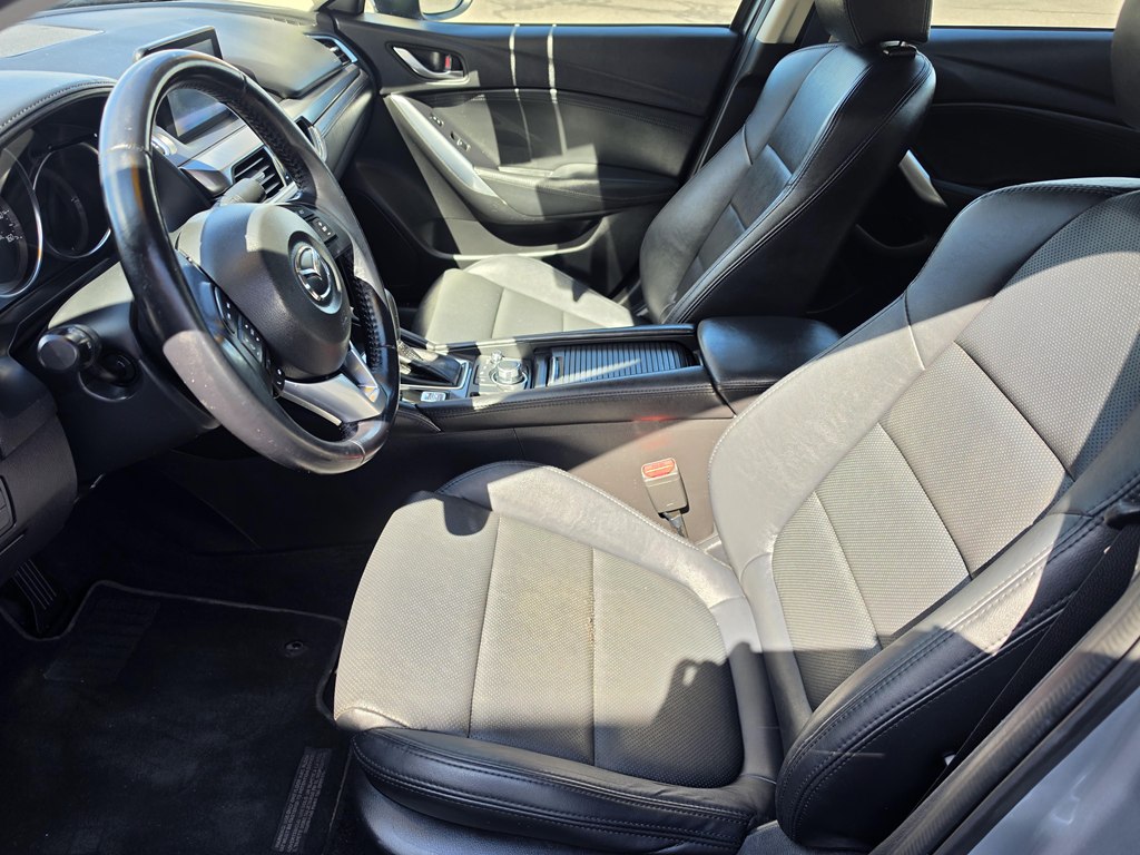 Photo 4 of this MAZDA 6