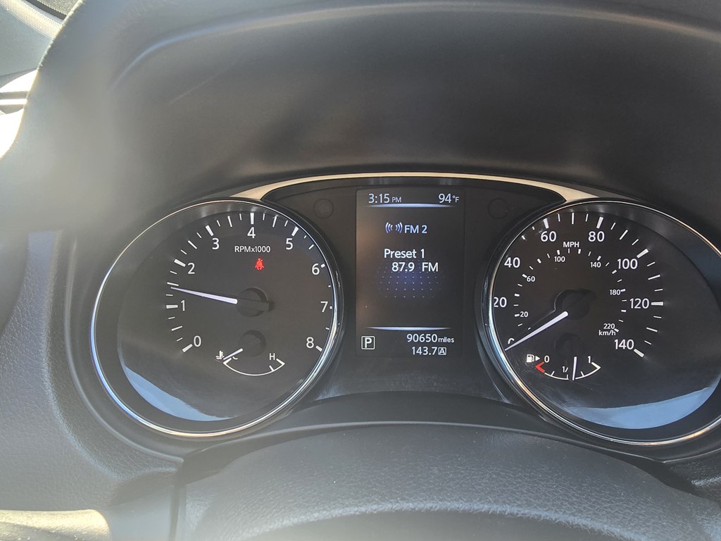 Photo 6 of this NISSAN ROGUE