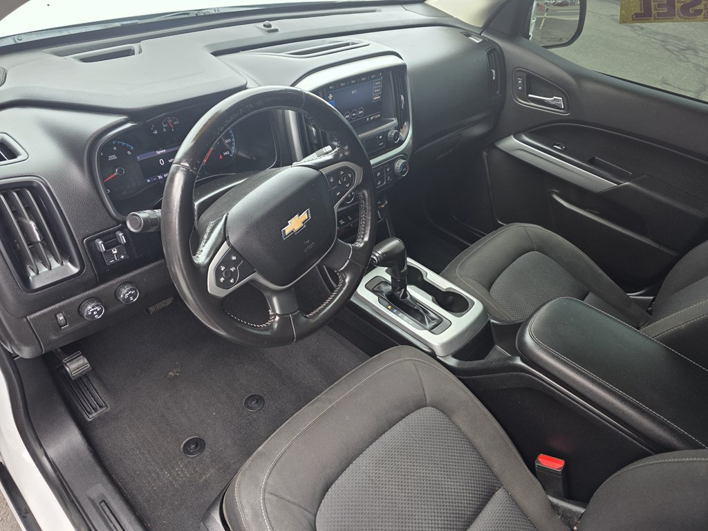 Photo 5 of this CHEVROLET COLORADO