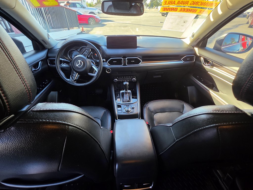 Photo 5 of this MAZDA CX-5