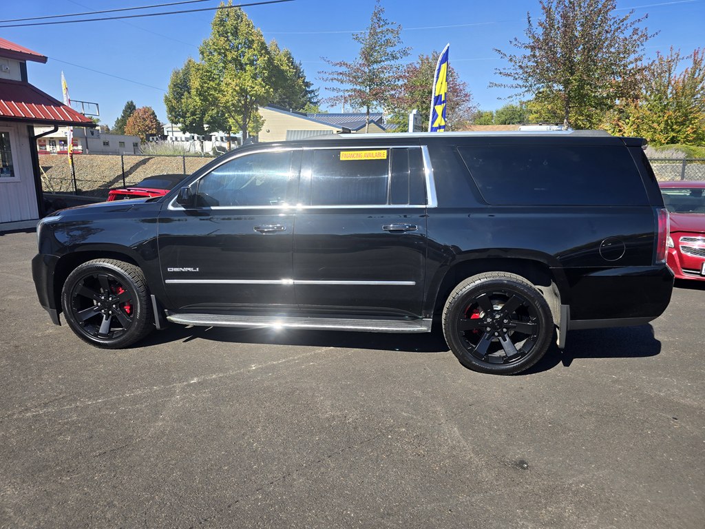 Photo 3 of this GMC YUKON XL