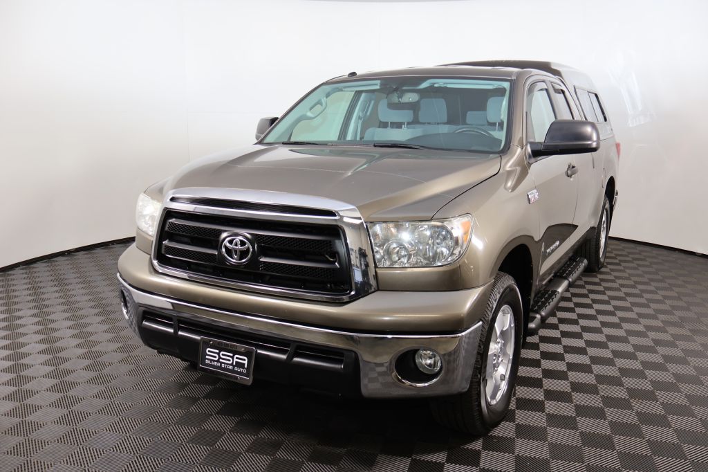 2012 Toyota Tundra Tundra Grade Double Cab 5.7L 4WD