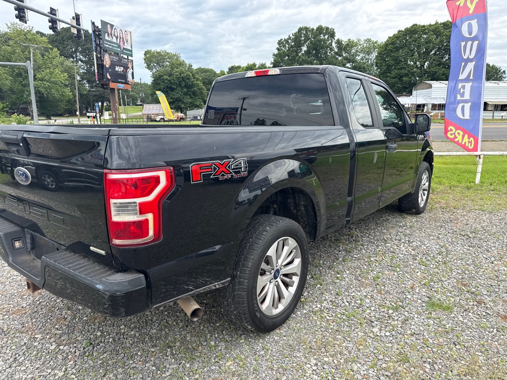 Photo 10 of this FORD F150