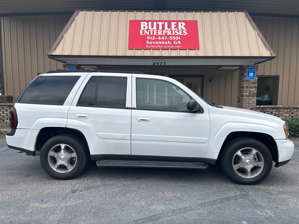 Photo 4 of this CHEVROLET TRAILBLAZER