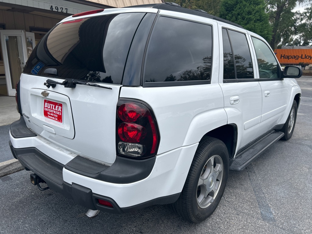 Photo 6 of this CHEVROLET TRAILBLAZER