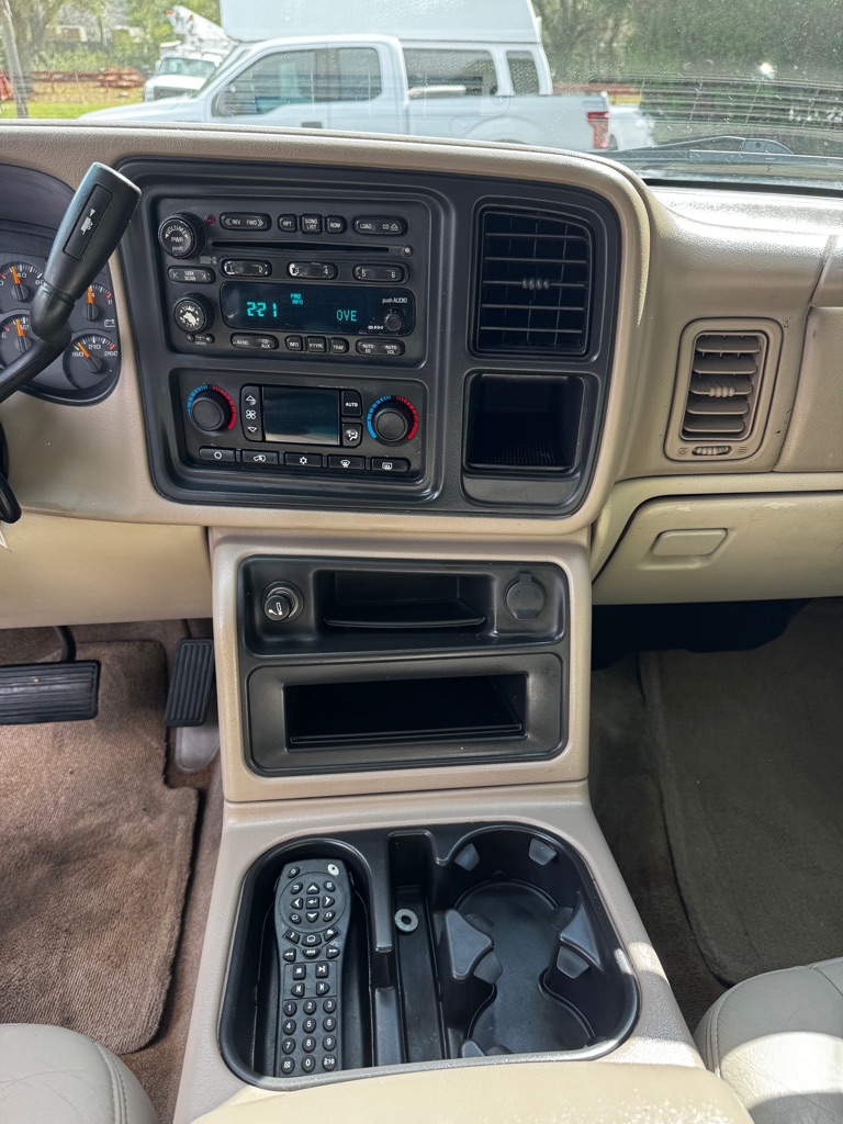 Photo 14 of this CHEVROLET TAHOE Z71