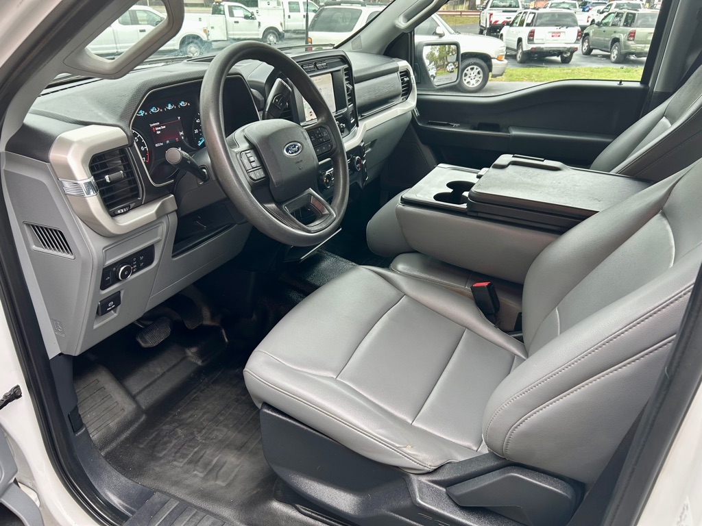 Photo 16 of this FORD F150 SUPER CREW
