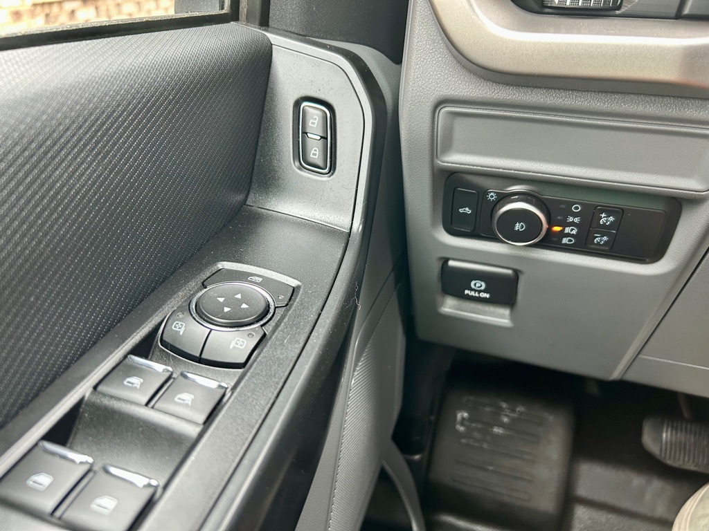 Photo 27 of this FORD F150 SUPER CREW
