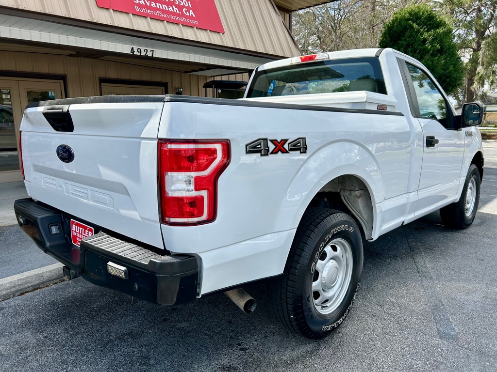 Photo 3 of this FORD F150 REGULAR