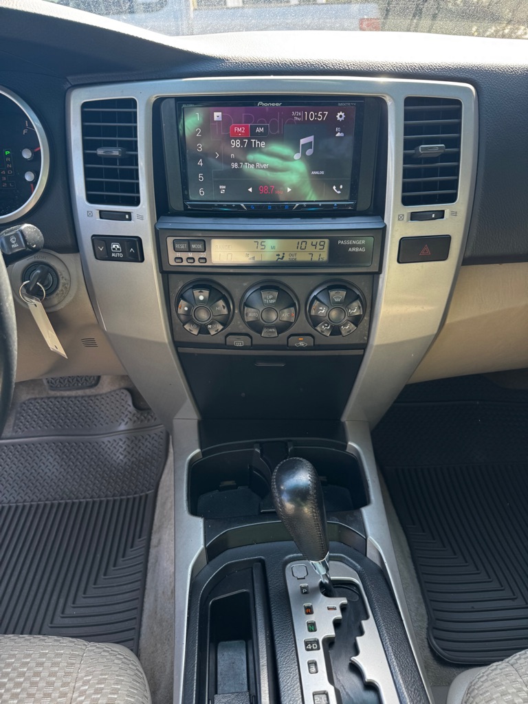 Photo 15 of this TOYOTA 4RUNNER
