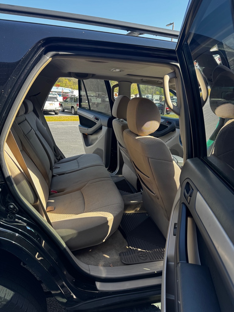 Photo 12 of this TOYOTA 4RUNNER