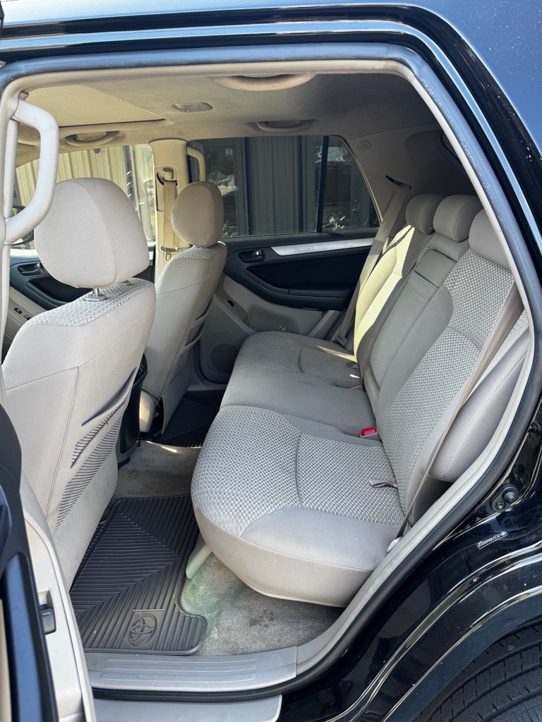 Photo 10 of this TOYOTA 4RUNNER