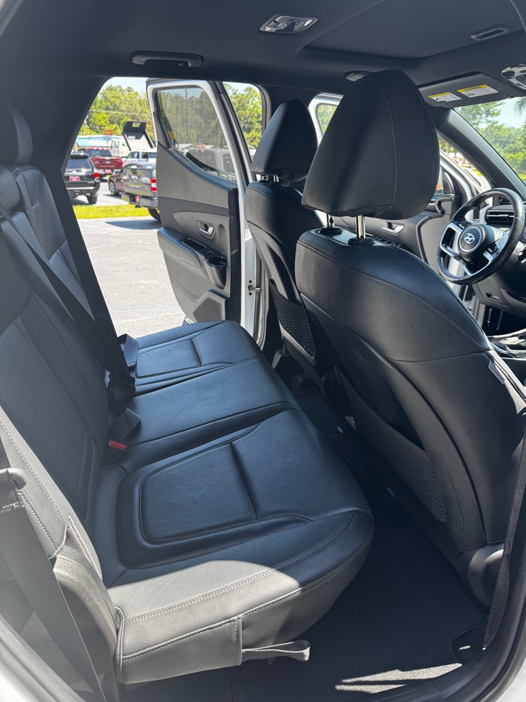 Photo 11 of this HYUNDAI SANTA CRUZ
