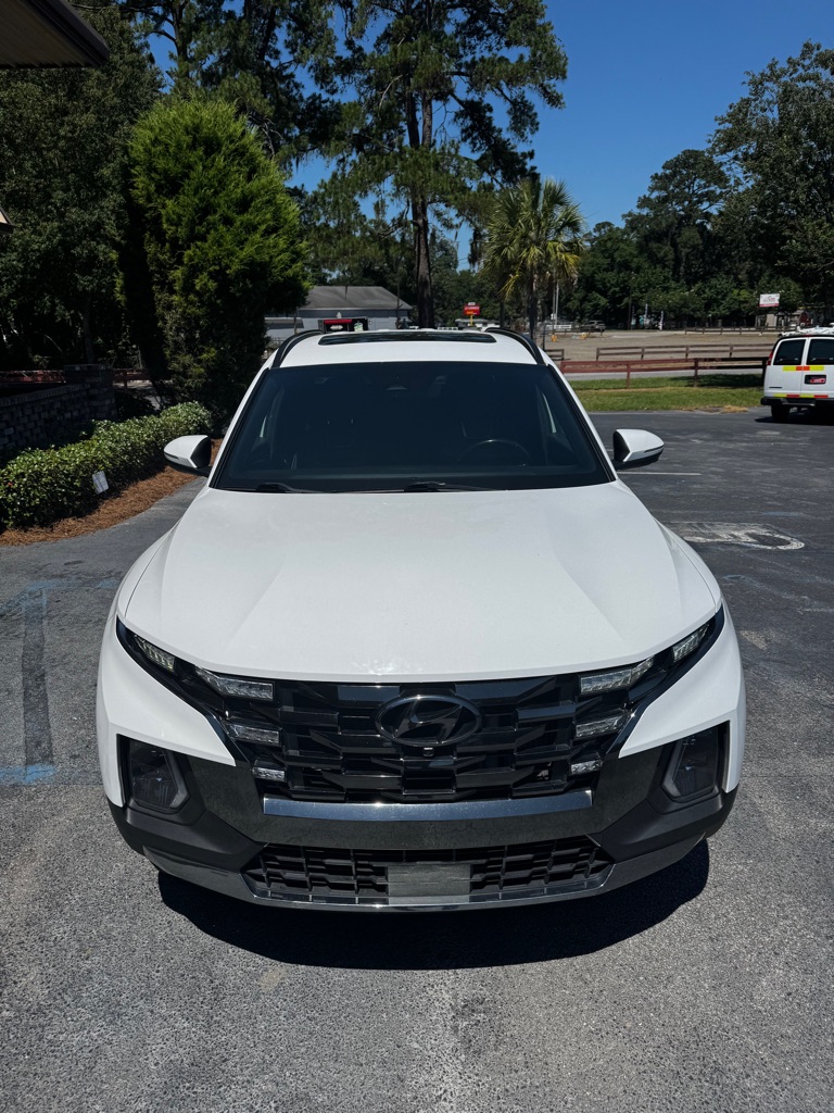 Photo 8 of this HYUNDAI SANTA CRUZ