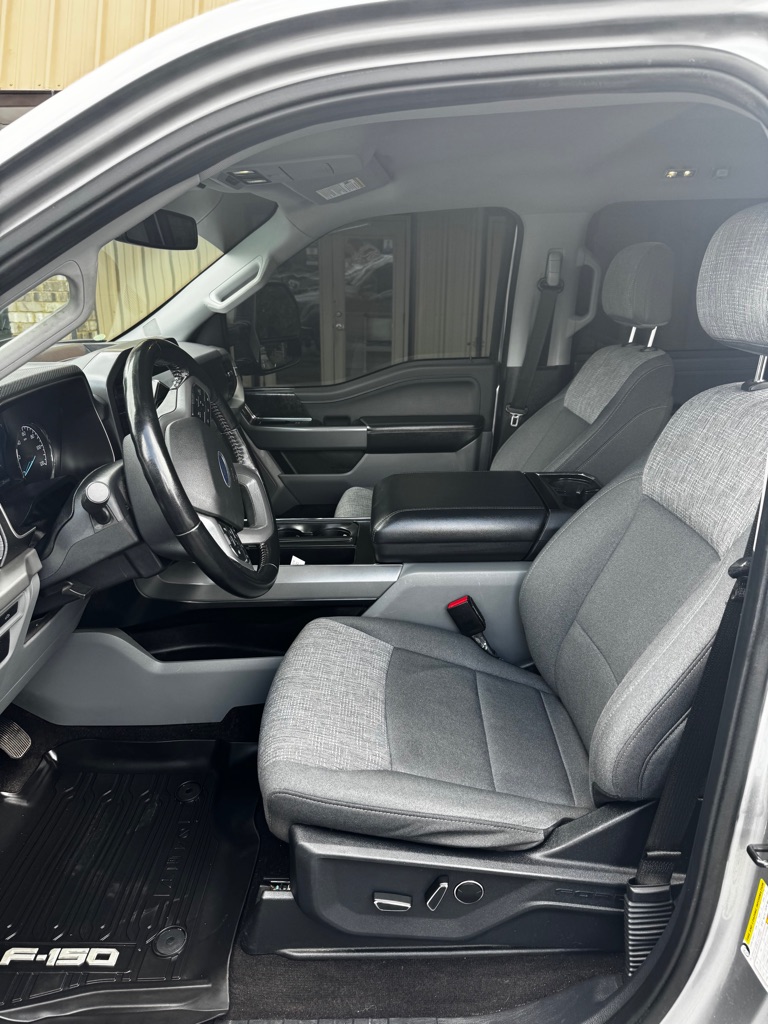 Photo 9 of this FORD F150 SUPER CREW