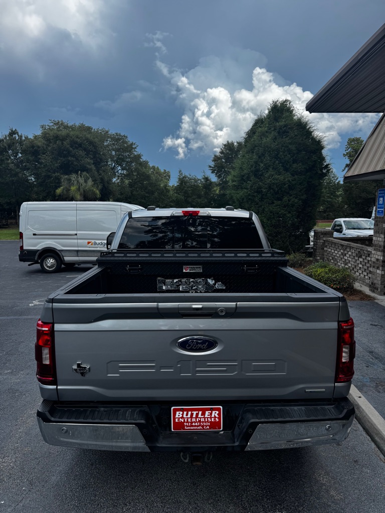 Photo 4 of this FORD F150 SUPER CREW