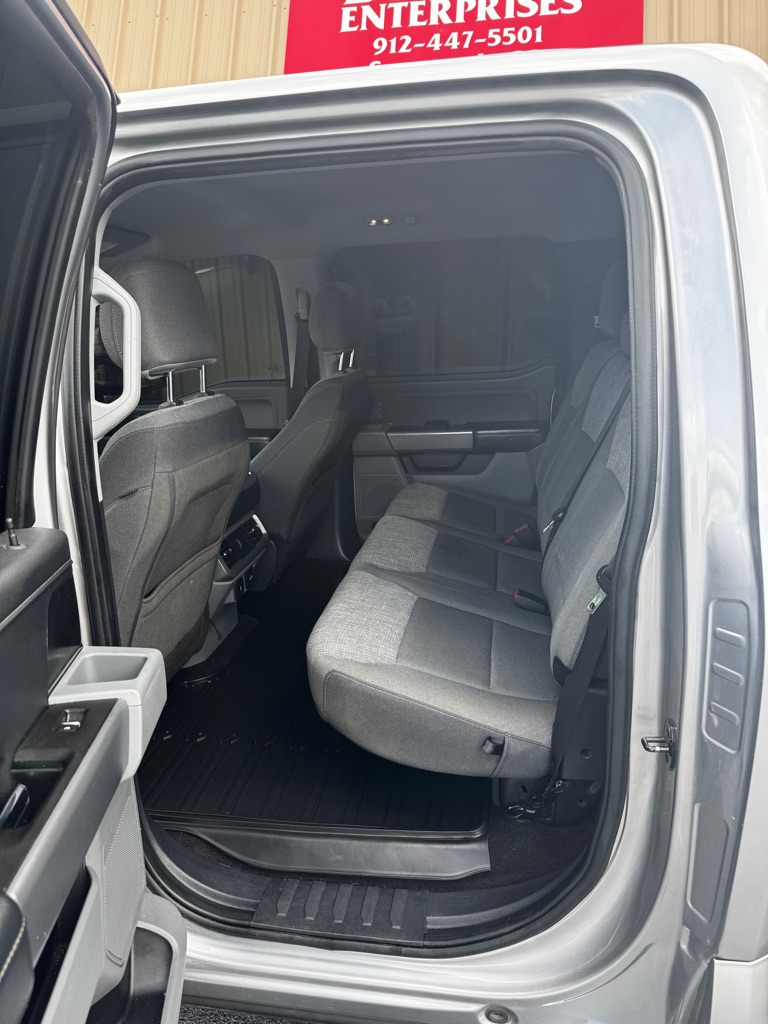Photo 10 of this FORD F150 SUPER CREW