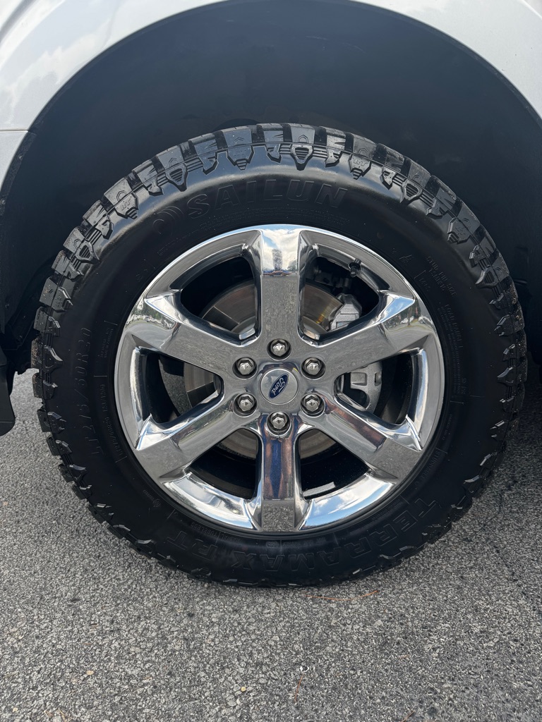 Photo 19 of this FORD F150 SUPER CREW