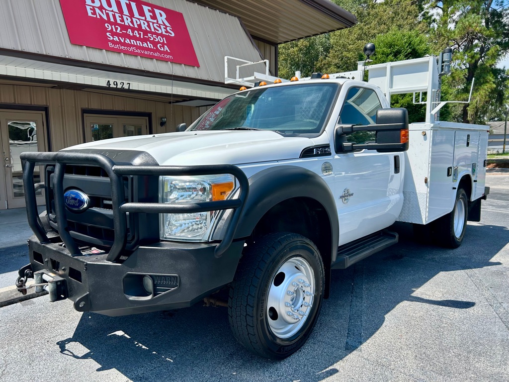 Photo 4 of this FORD F450 SERVICE