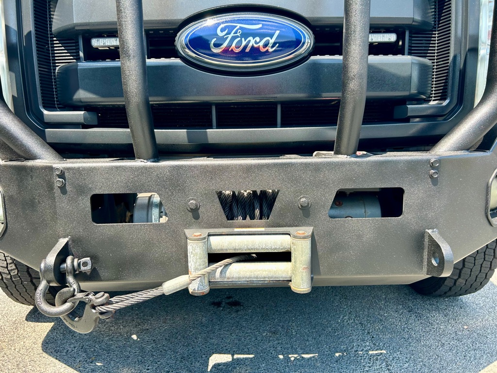 Photo 23 of this FORD F450 SERVICE