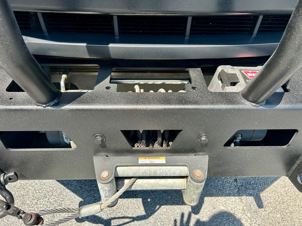 Photo 21 of this FORD F450 SERVICE