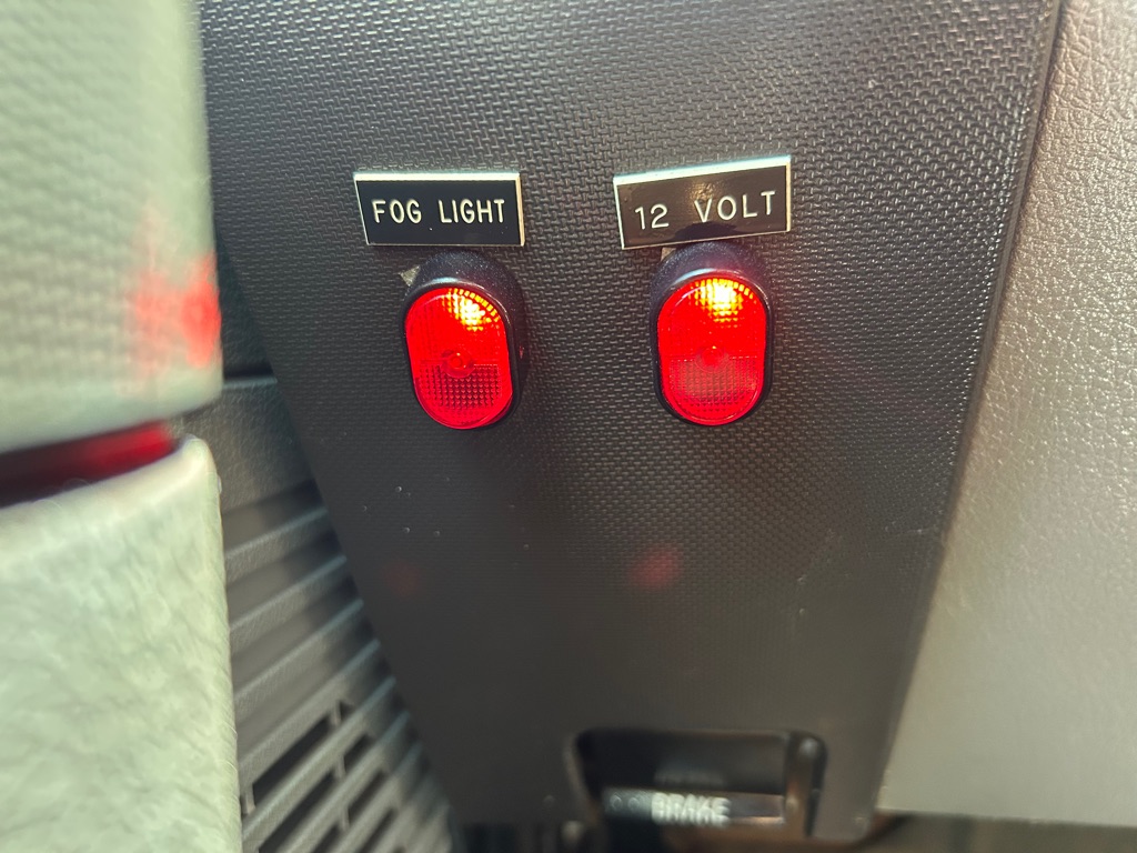 Photo 37 of this FORD F450 SERVICE