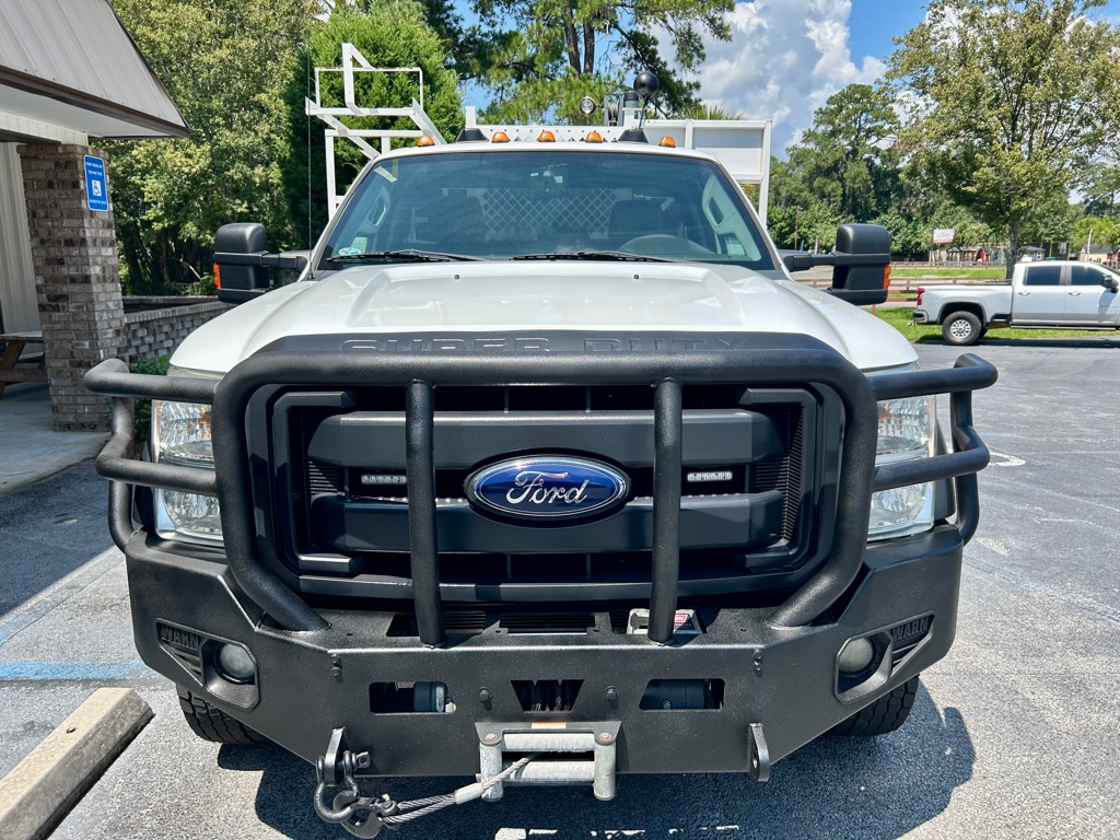 Photo 13 of this FORD F450 SERVICE
