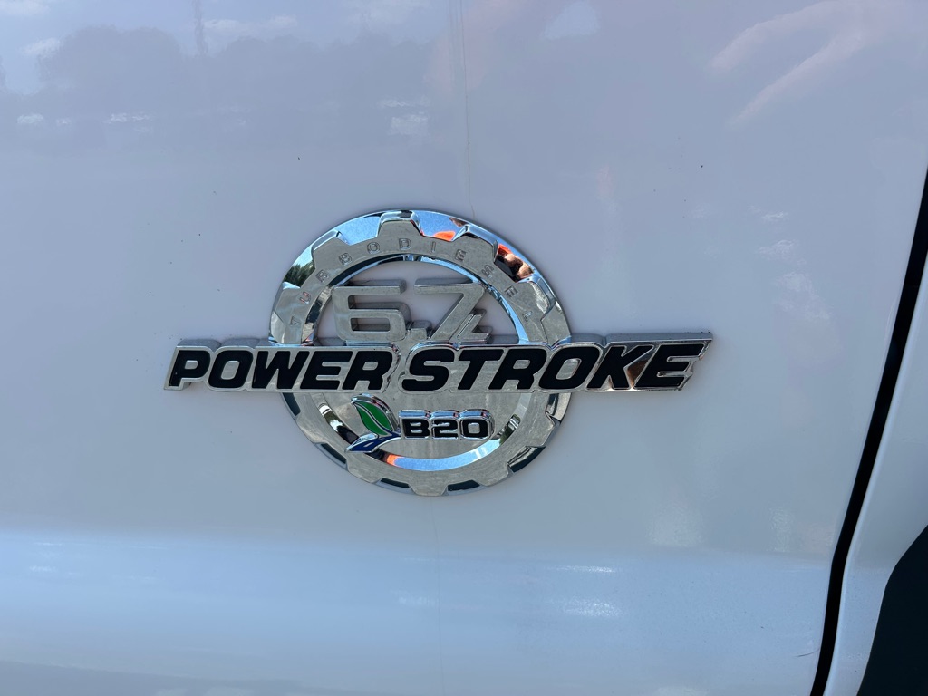 Photo 17 of this FORD F450 SERVICE