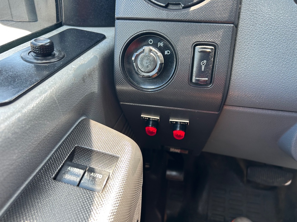 Photo 36 of this FORD F450 SERVICE